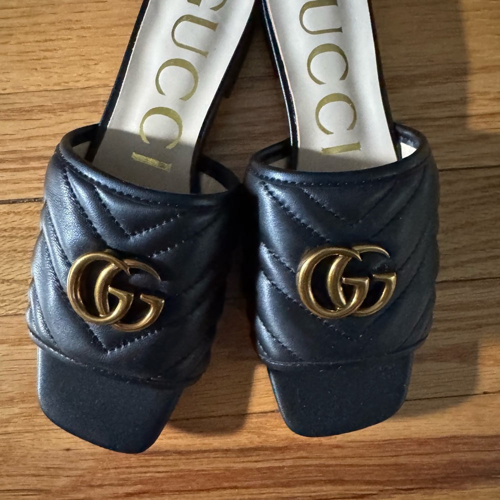 Gucci Black Quilted Double G Sandls with Gold Logo
